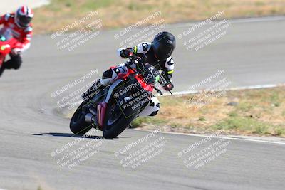 media/Oct-14-2023-TrackXperience (Sat) [[0517685739]]/Level 1/session 5 turn 12/